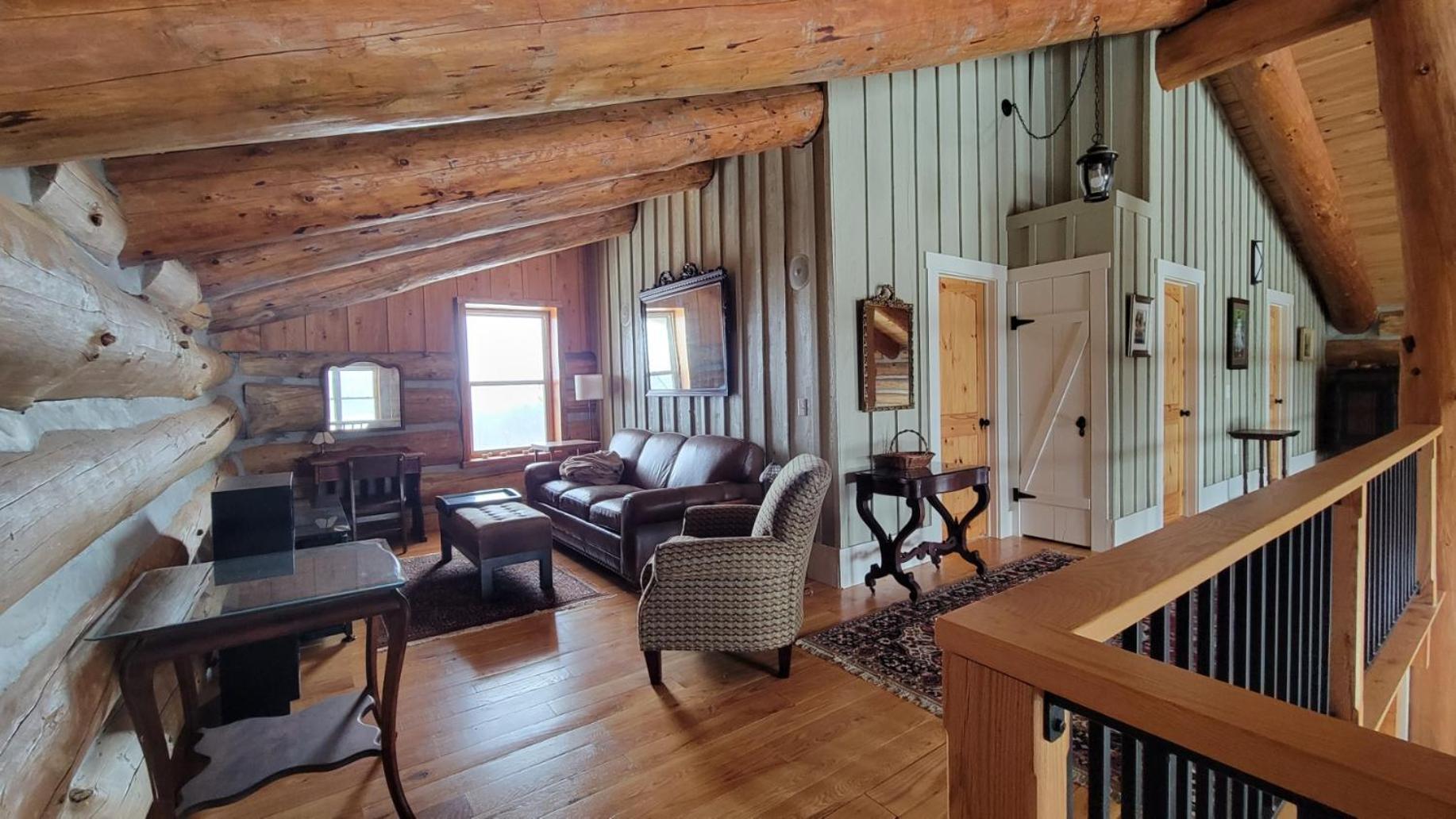 Firefly Creek Lodge Livonia Bagian luar foto